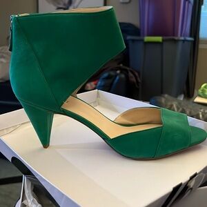 Nine West LilDarlin Genuine Nubuck Leather Ankle Cuff Sandal Heels Edgy Green 12